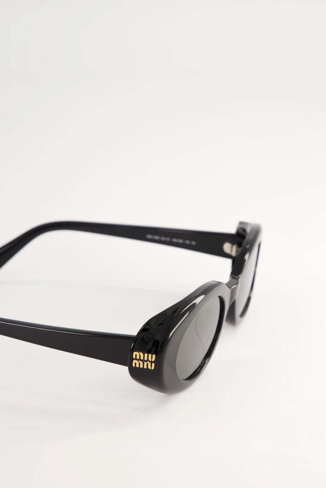 Lentes de Sol Miu Miu Reverie Black SPRC01