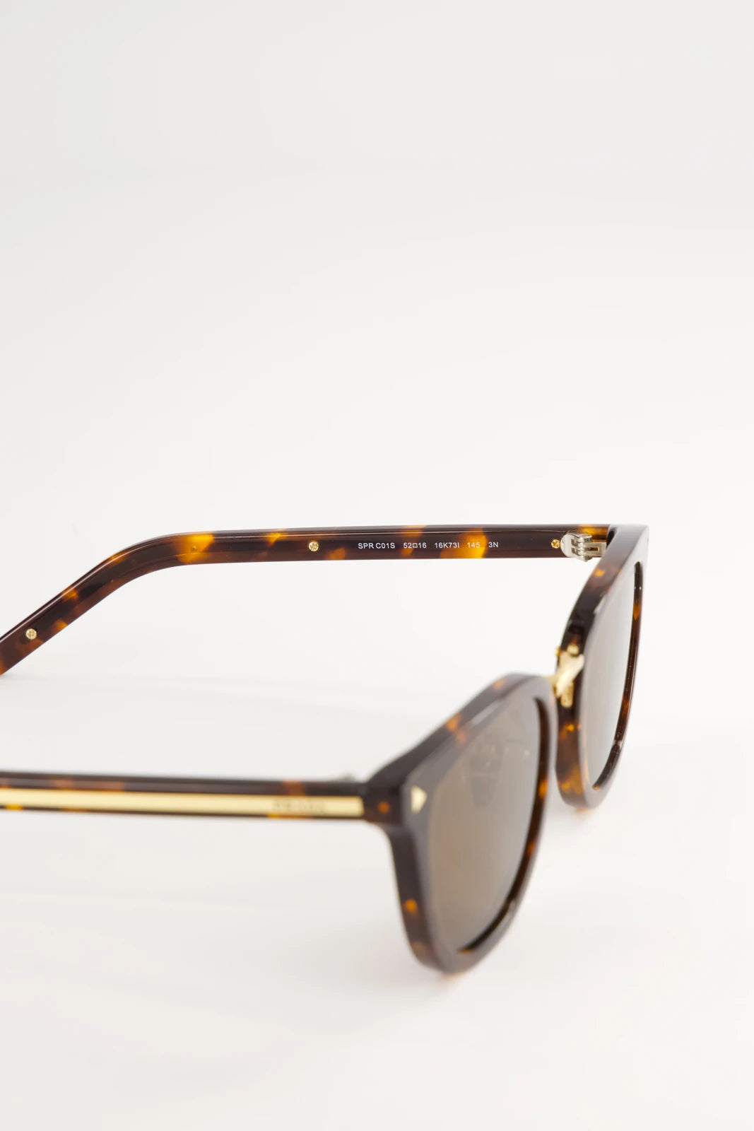 Lentes de Sol Prada Symbole Tortoise SPRC01