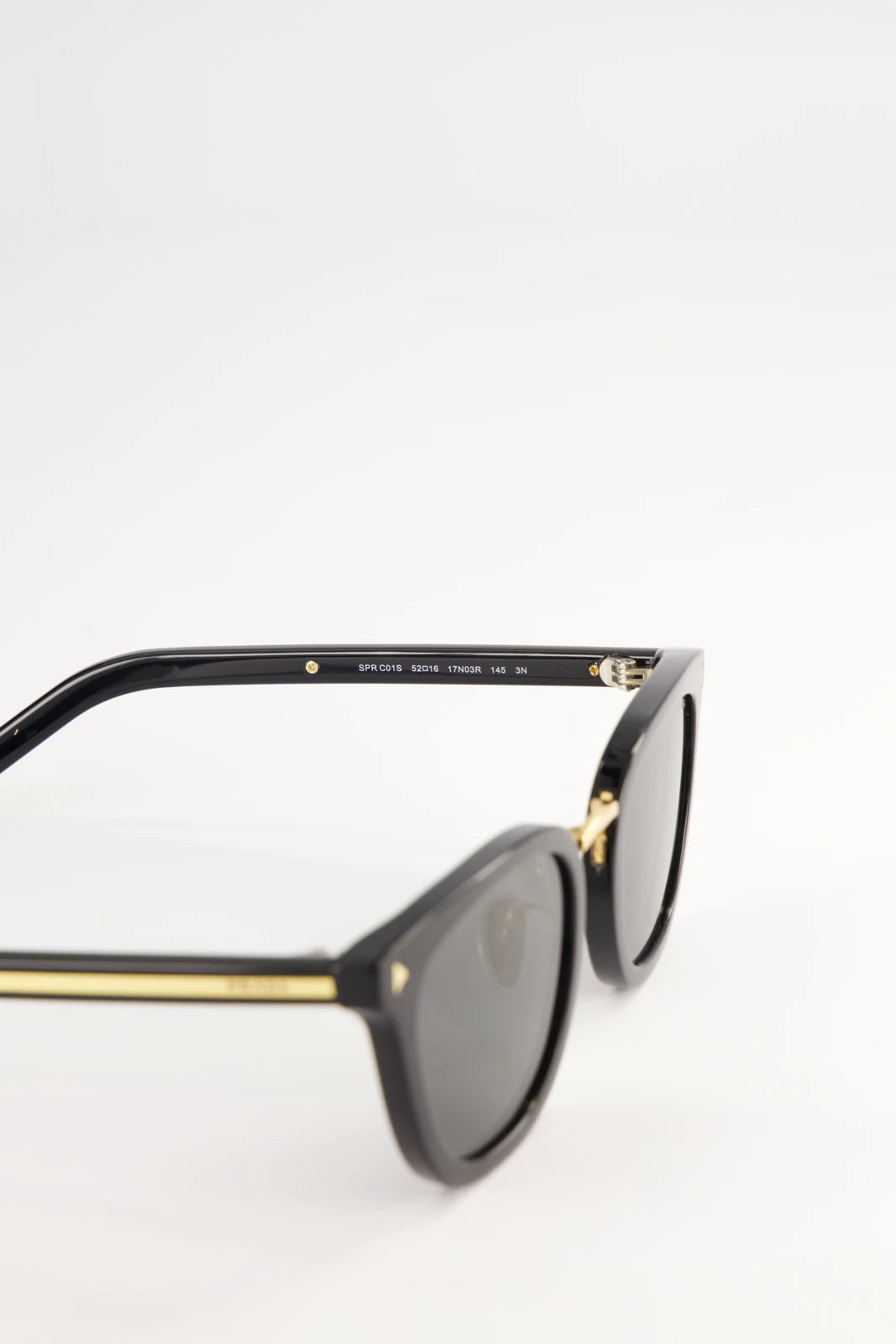 Lentes de Sol Prada Symbole Black SPRC01