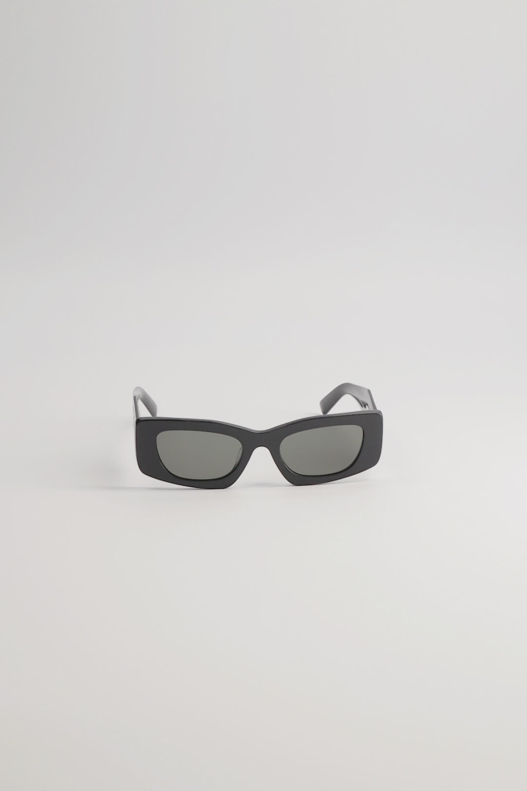 Lentes de Sol Prada SPRD03