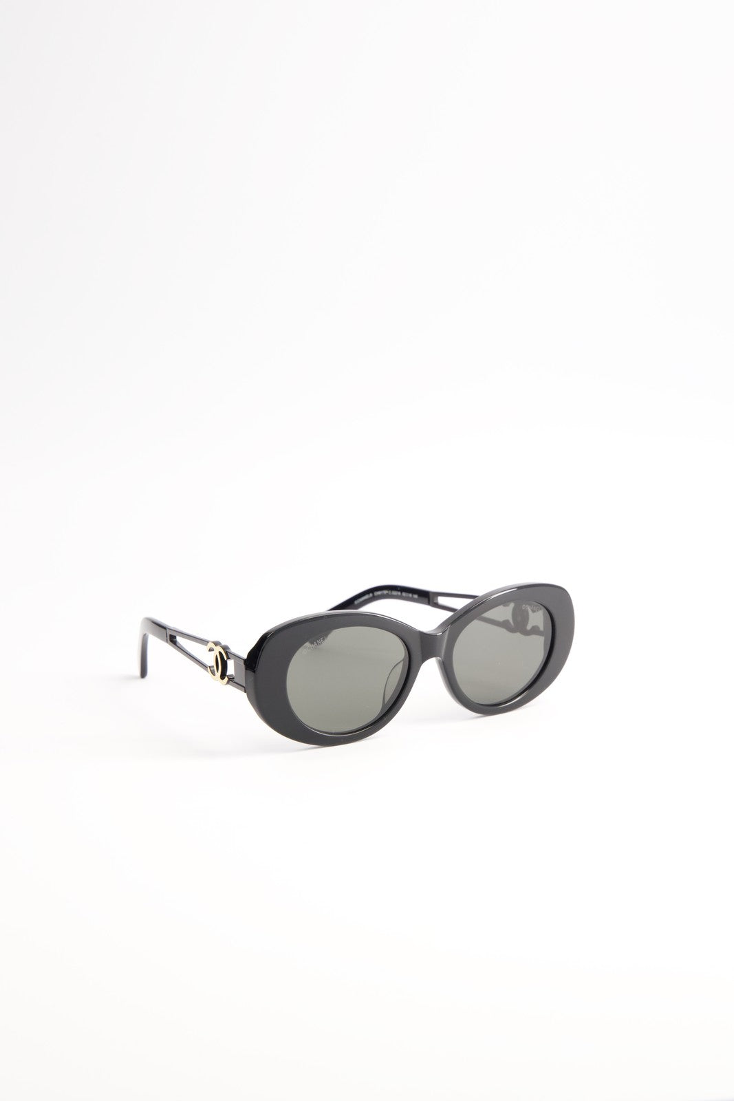 Lentes de Sol Chanel Oval