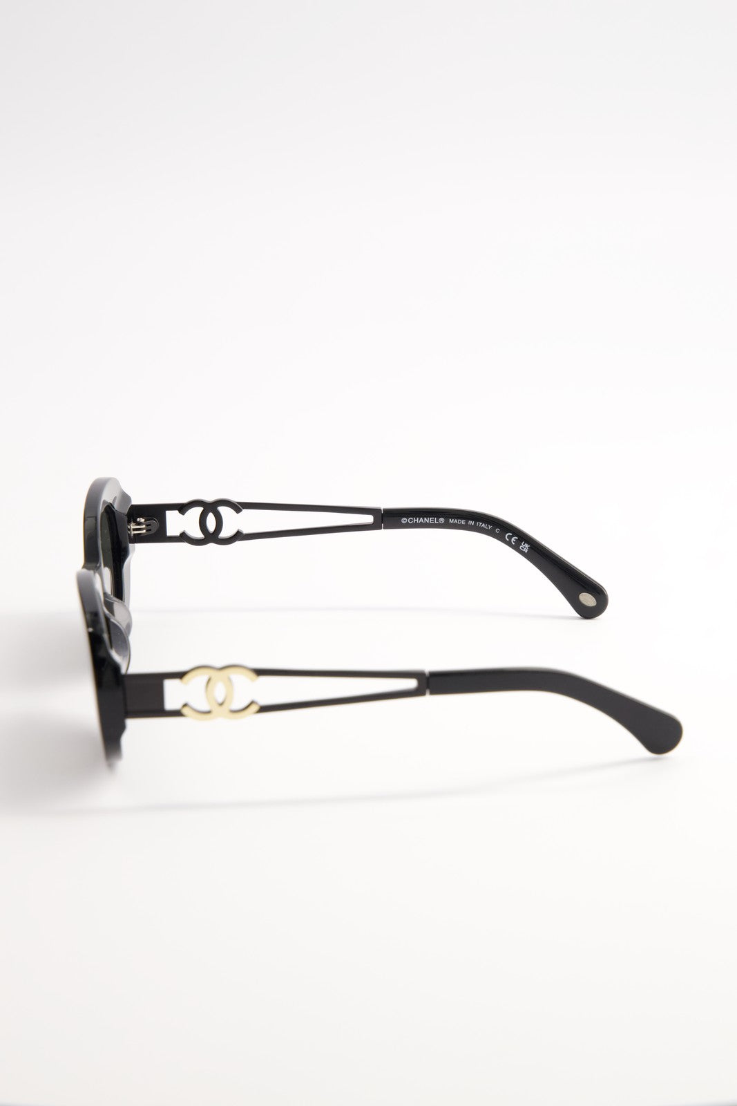 Lentes de Sol Chanel Oval