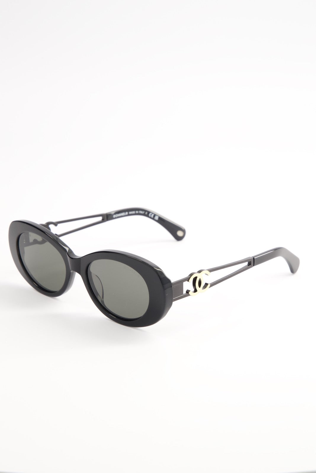 Lentes de Sol Chanel Oval