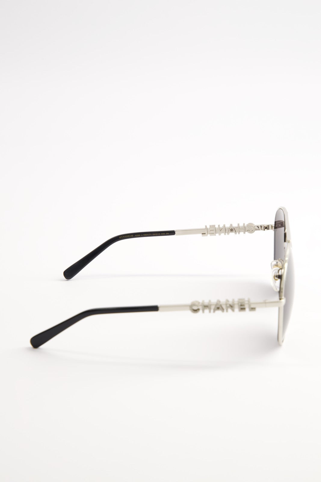 Lentes de Sol Chanel Pilot A71620