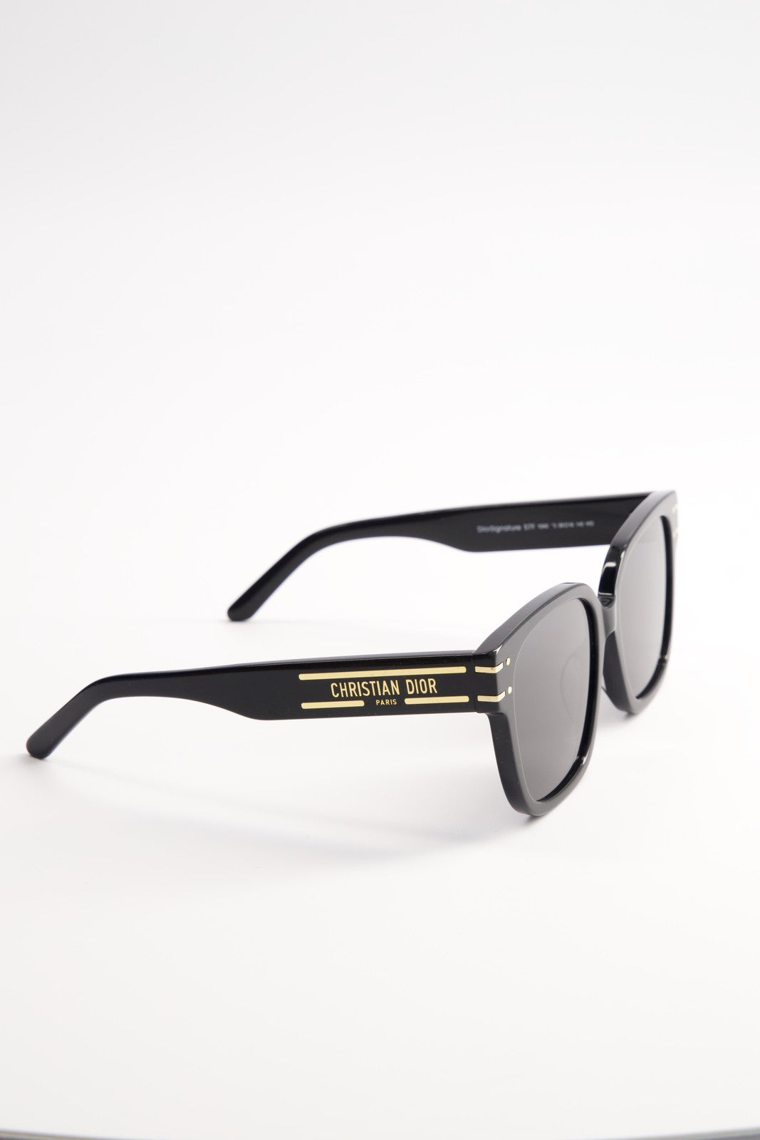 Lentes de Sol Dior Signature S7F