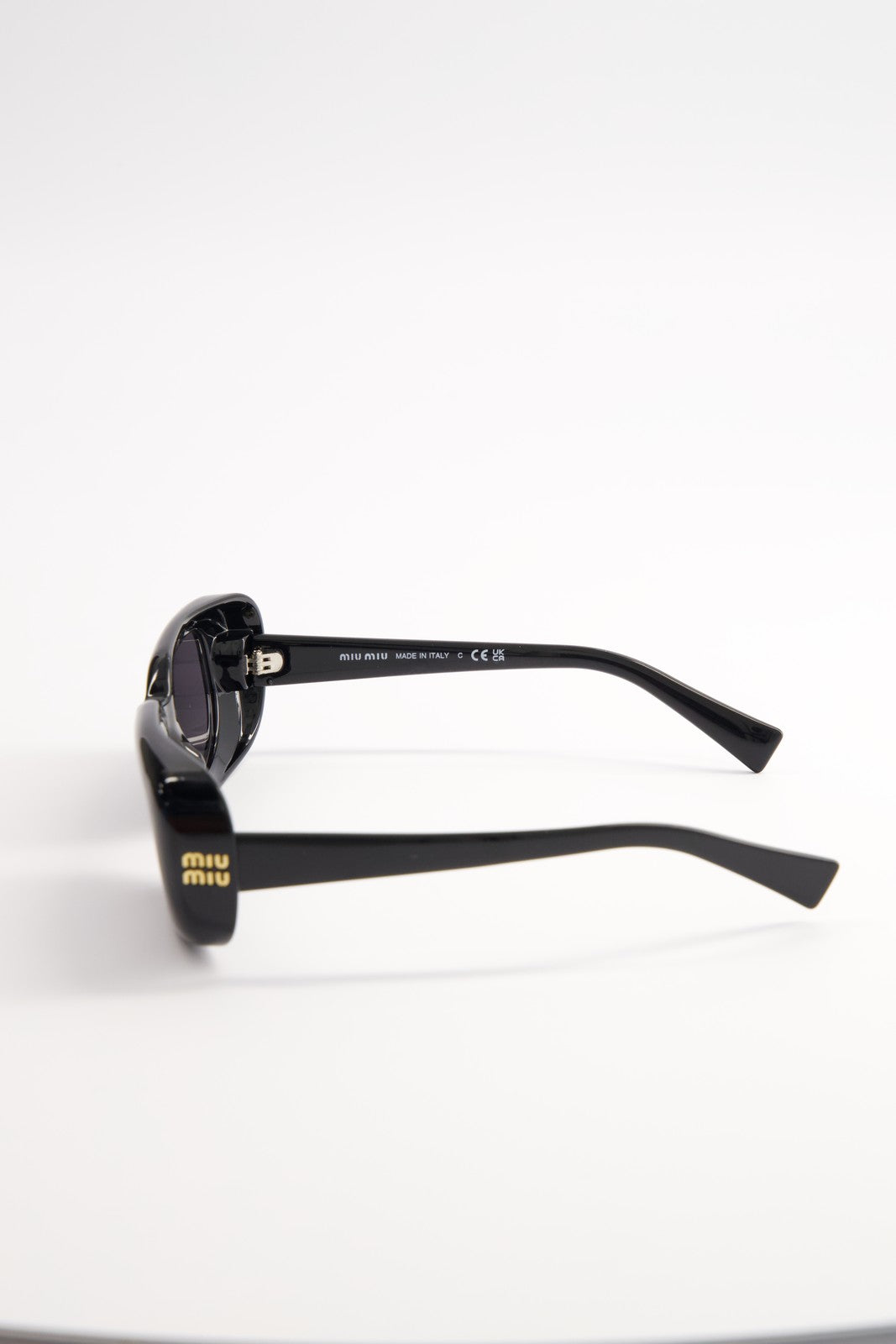 Lentes de Sol Miu Miu Reverie