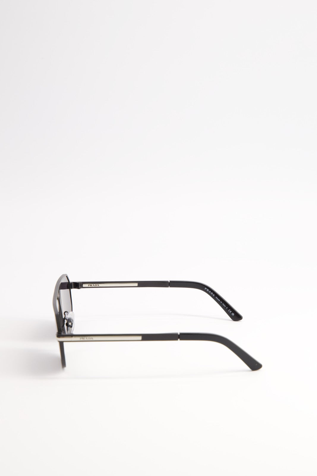 Lentes de Sol Prada SPRA53