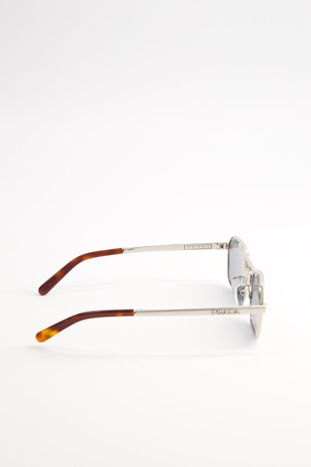 Lentes de Sol Prada SPRD53